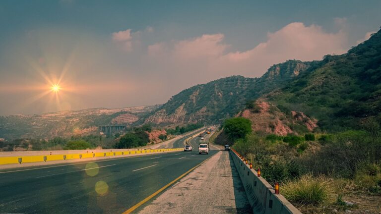 is motorway open today from lahore to islamabad